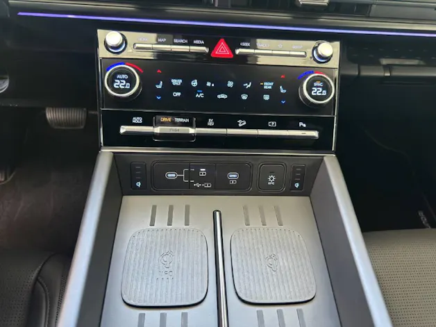 Hyundai SANTA FE 1.6 T-GDi PHEV Calligraphy 7P