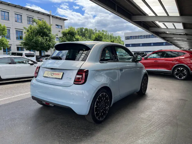 Fiat 500 La Prima by Bocelli