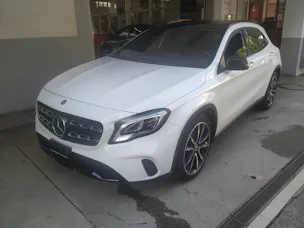 Mercedes-Benz GLA 250 Swiss Star 4m
