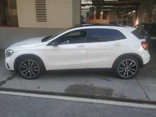 Mercedes-Benz GLA 250 Swiss Star 4m