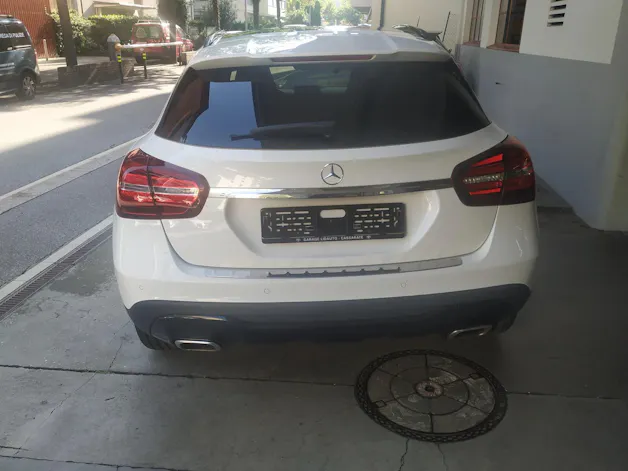 Mercedes-Benz GLA 250 Swiss Star 4m