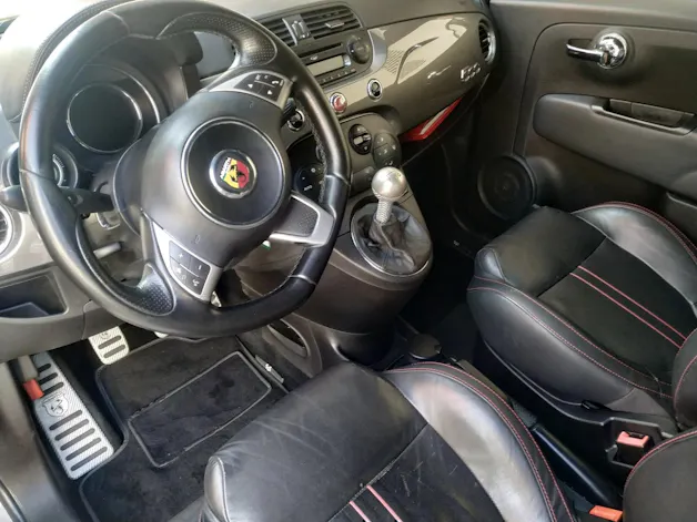 Fiat 595 Abarth 1.4 T-Jet 160 Turismo