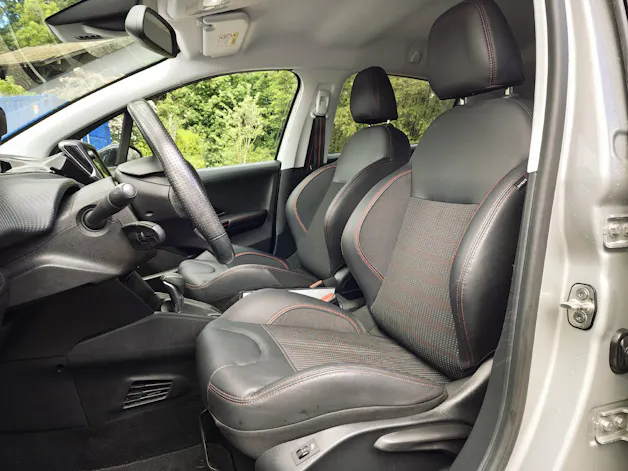Peugeot 208 1.2 PureTech GT Line