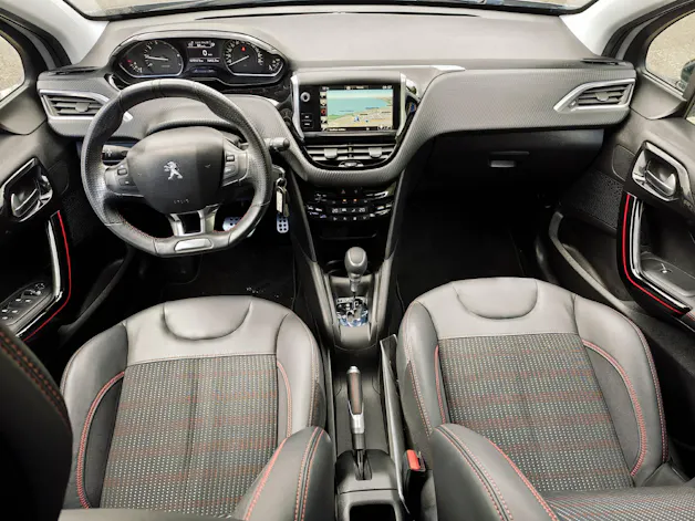 Peugeot 208 1.2 PureTech GT Line