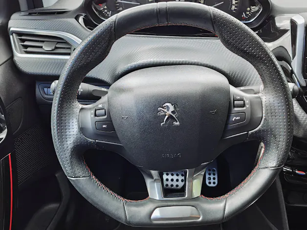 Peugeot 208 1.2 PureTech GT Line