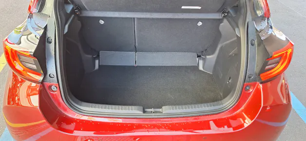 Toyota Yaris 1.5 VVT-i HSD Style