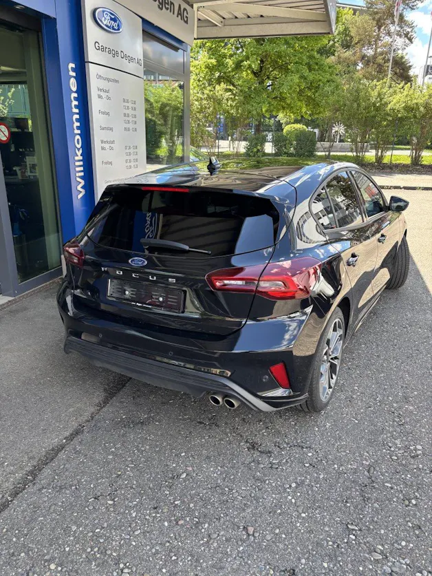 Ford Focus 1.0i EcoB Hybrid 155 ST-Line X