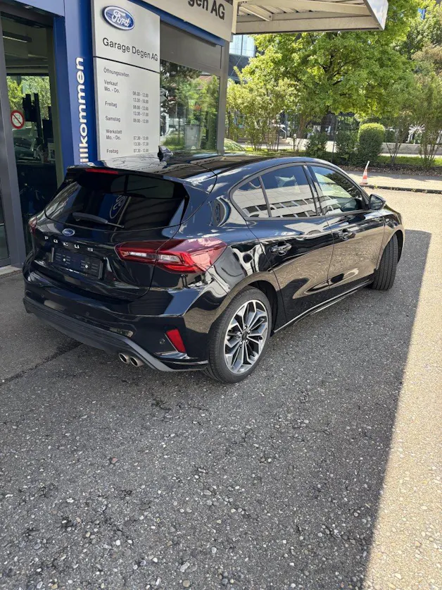 Ford Focus 1.0i EcoB Hybrid 155 ST-Line X