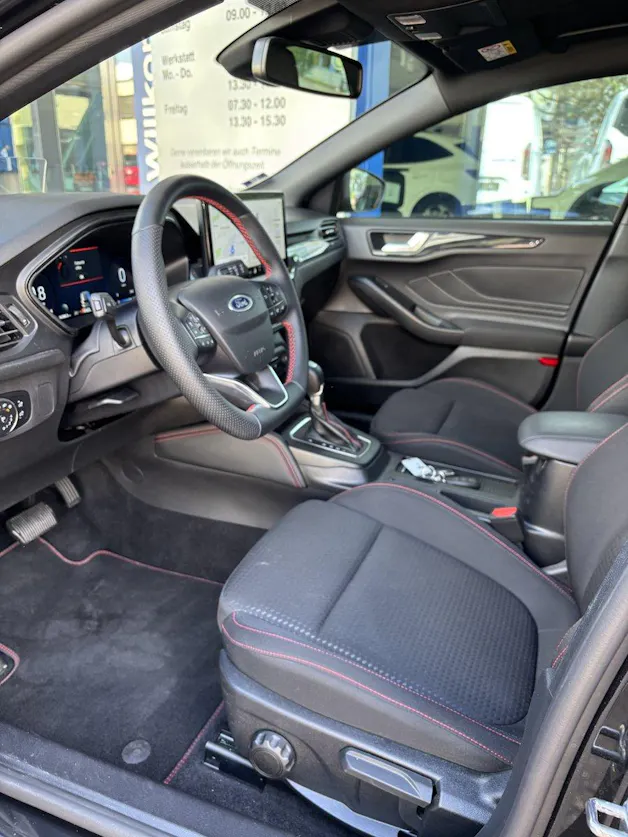 Ford Focus 1.0i EcoB Hybrid 155 ST-Line X