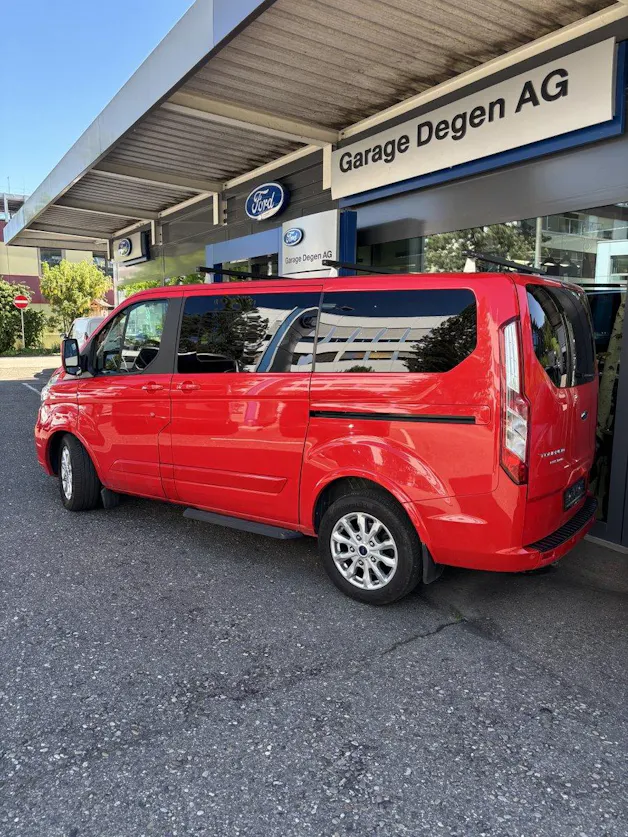 Ford Tourneo C Bus 310 L1 2.0 TDCi 170 Titanium