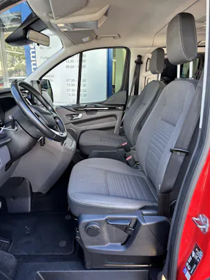 Ford Tourneo C Bus 310 L1 2.0 TDCi 170 Titanium