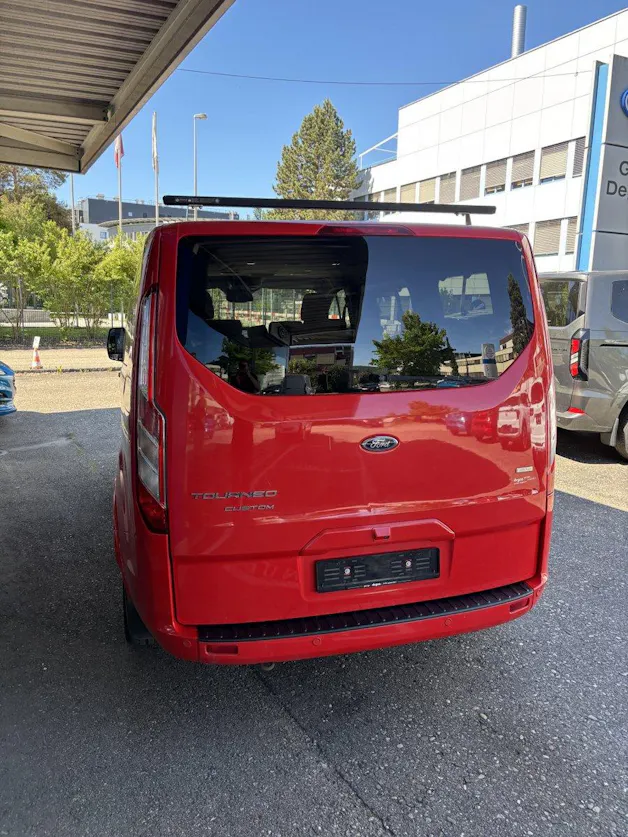 Ford Tourneo C Bus 310 L1 2.0 TDCi 170 Titanium