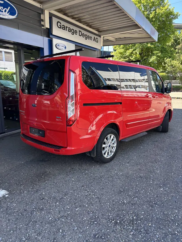 Ford Tourneo C Bus 310 L1 2.0 TDCi 170 Titanium