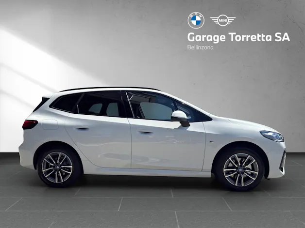 BMW 225e xDrive Active Tourer