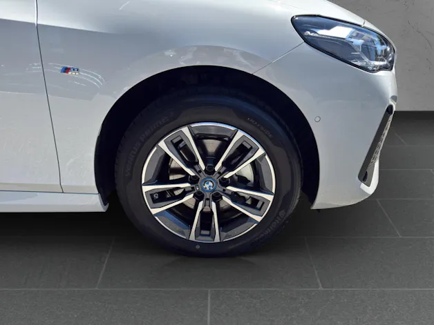 BMW 225e xDrive Active Tourer