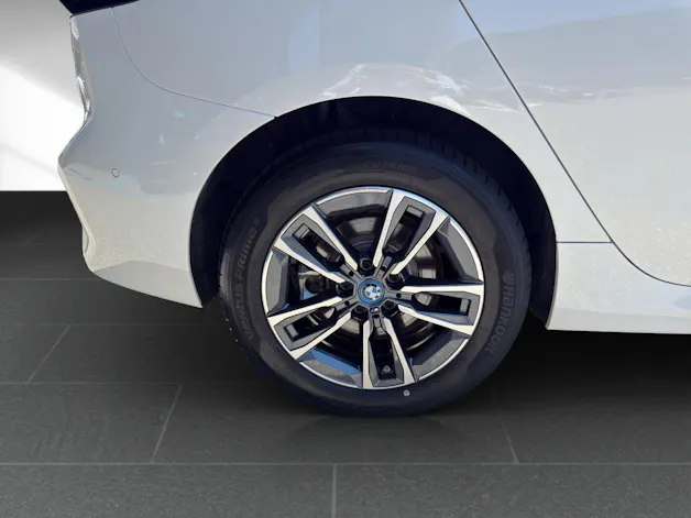 BMW 225e xDrive Active Tourer