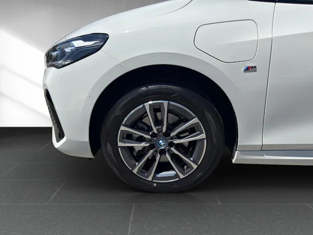 BMW 225e xDrive Active Tourer