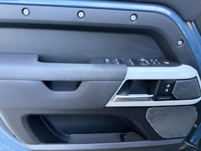 https://vehicle.imgix.net/4323144/203a21bc-6413-40b3-a229-96b17e7e05a2.jpg