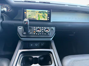 https://vehicle.imgix.net/4323144/422ed6c5-3c4f-472f-b92d-1ecaa1b44b5f.jpg