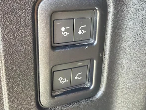 image du véhicule LAND ROVER Defender 110 2.0 P400e SE mit Anhängerkupplung