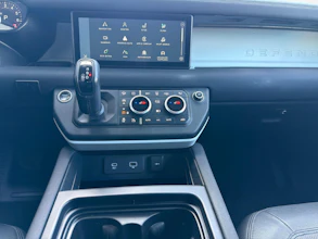 https://vehicle.imgix.net/4323144/c53214ee-90c2-4962-951a-3a2ab0cdb214.jpg