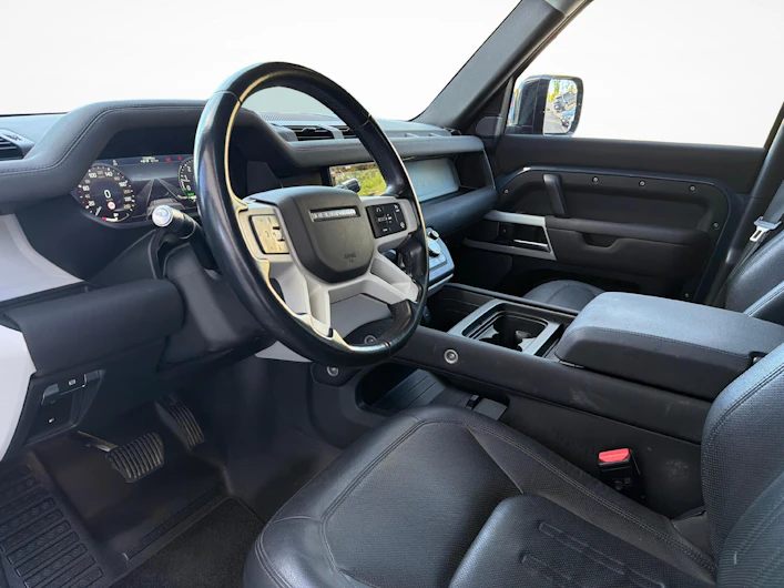 image du véhicule LAND ROVER DEFENDER