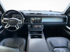 image du véhicule LAND ROVER Defender 110 2.0 P400e SE mit Anhängerkupplung