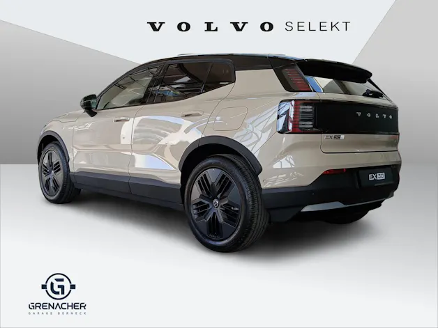 Volvo EX30 CC E60 Twin Performance AWD