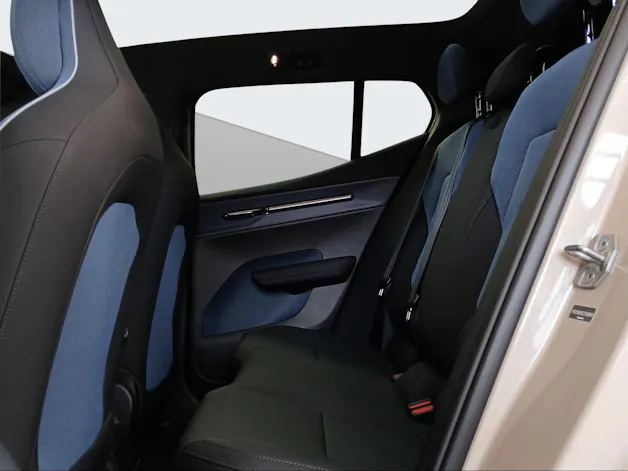 Volvo EX30 CC E60 Twin Performance AWD
