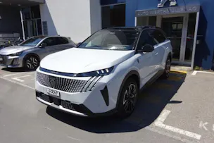 Peugeot 5008 145 e-DCS6 GT