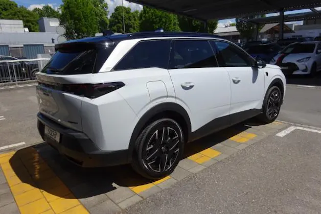 Peugeot 5008 145 e-DCS6 GT