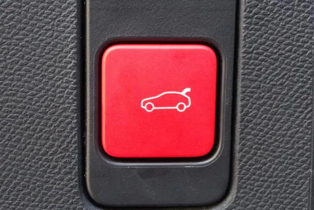 Peugeot 5008 145 e-DCS6 GT