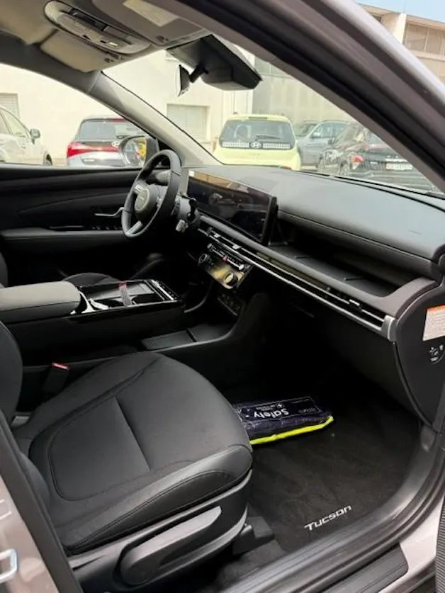 Hyundai Tucson 1.6 T-GDi HEV Amplia 4WD