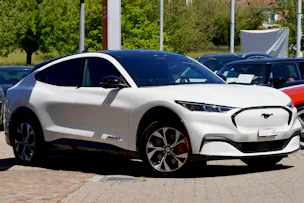 Ford Mustang MACH-E Premium AWD 88 kWh