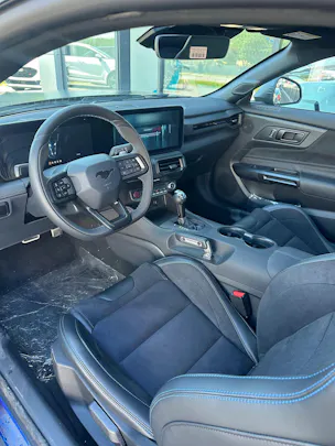 Ford Mustang Coupé 5.0 V8 Dark Hors