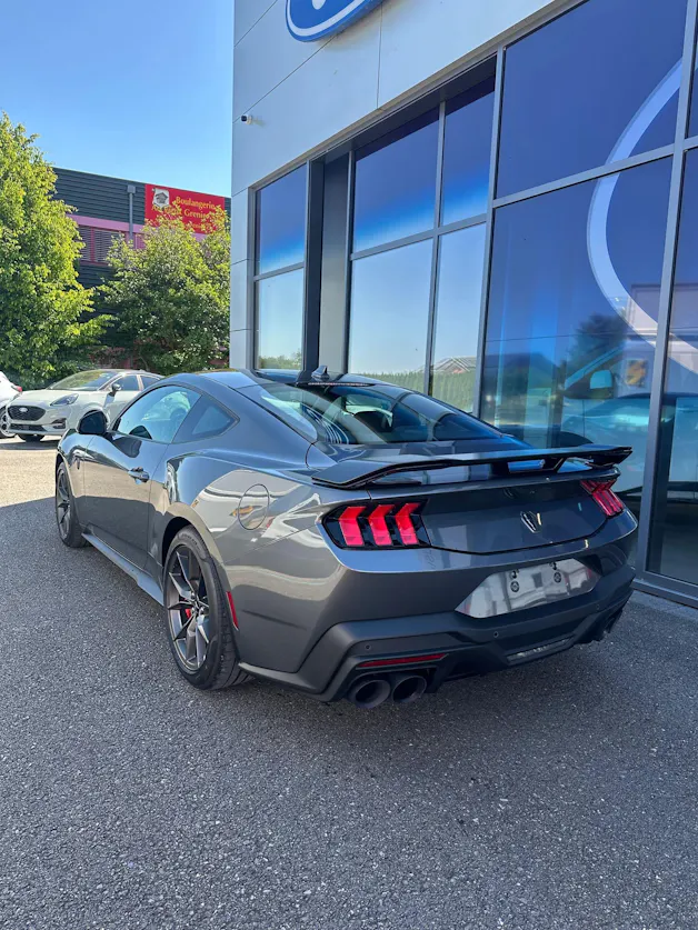 Ford Mustang Coupé 5.0 V8 Dark Hors