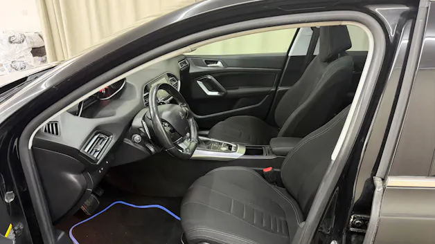 Peugeot 308 SW 1.2 THP Allure Automatic