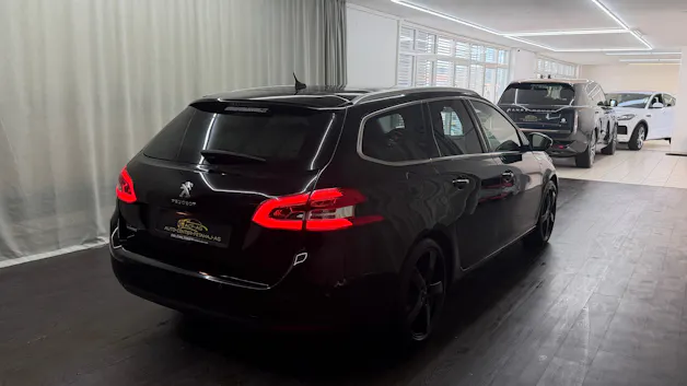Peugeot 308 SW 1.2 THP Allure Automatic