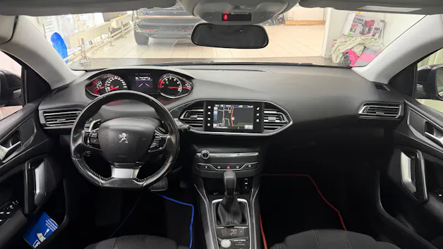 Peugeot 308 SW 1.2 THP Allure Automatic