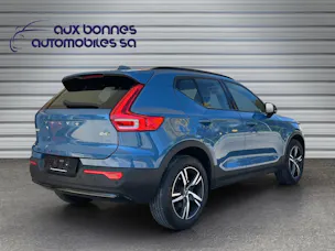 Volvo XC40 B4 Benzin Mild Hybrid AWD Plus Dark DCT