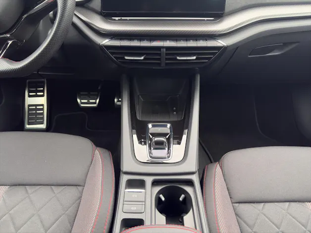 Škoda Octavia Combi 1.4 TSI PHEV DSG RS