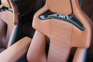 BMW M3 Touring xDrive Competition M CARBON SCHALENSITZE TARTUFO Sonderlackierung *FROZEN DEEP GREEN METALLIC*