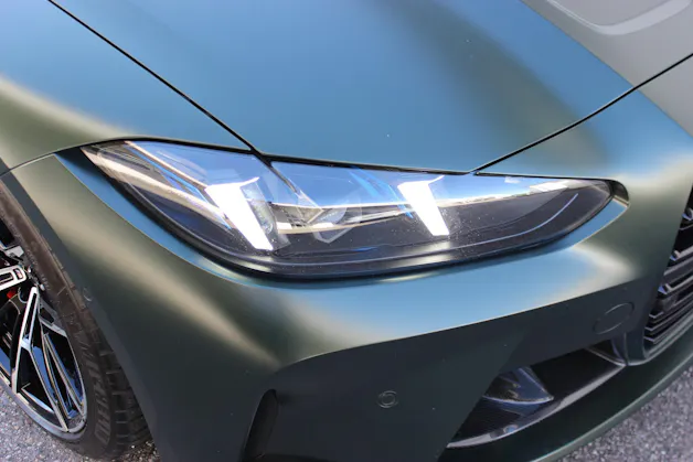 BMW M3 Touring xDrive Competition M CARBON SCHALENSITZE TARTUFO Sonderlackierung *FROZEN DEEP GREEN METALLIC*