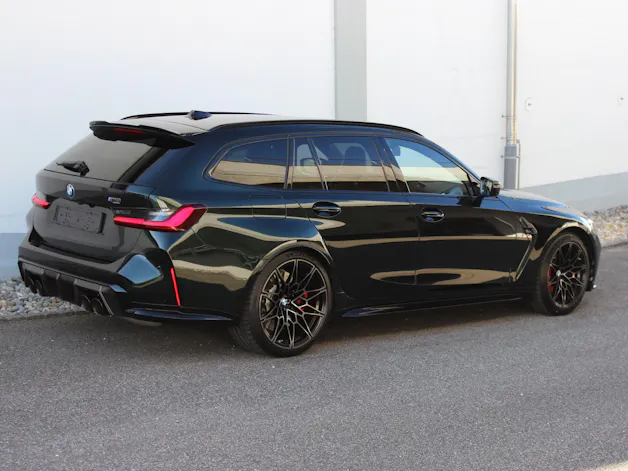 BMW M3 Touring xDrive Competition M CARBON EXTERIEURPAKET Sonderlackierung*DARK EMERALD GREEN METALLIC*