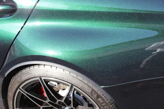 BMW M3 Touring xDrive Competition M CARBON EXTERIEURPAKET Sonderlackierung*DARK EMERALD GREEN METALLIC*