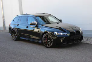 BMW M3 Touring xDrive Competition M CARBON EXTERIEURPAKET Sonderlackierung*DARK EMERALD GREEN METALLIC*