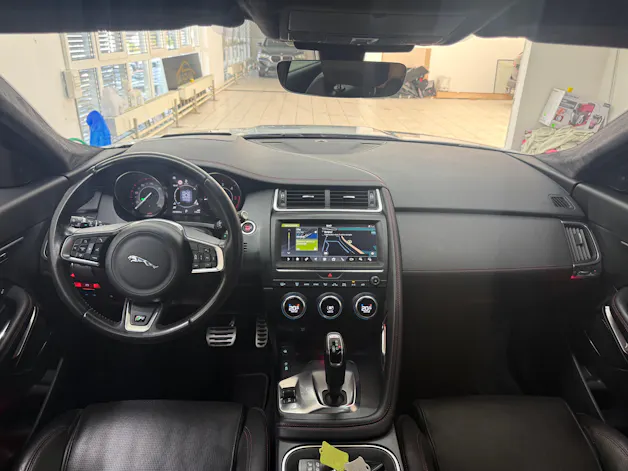 Jaguar E-Pace 2.0d D180 First Edition AWD Automatik