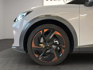 Cupra Tavascan Type 9 77 kWh VZ Adrenaline