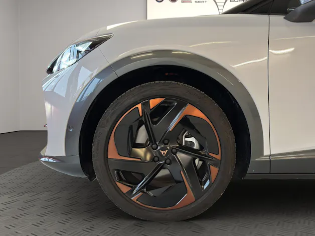 Cupra Tavascan Type 9 77 kWh VZ Adrenaline