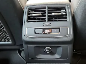 Audi A4 Avant 50 TDI S line quattro tiptronic Mythosschwarz Metallic